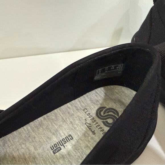 Cloudsteppers by Clarks Womens 7.5 Mary Jane Style With Strap Casual Office - Picture 7 of 7